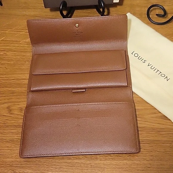 Louis Vuitton Monogran Canvas Porte Tresor International Wallet - Picture 5 of 16